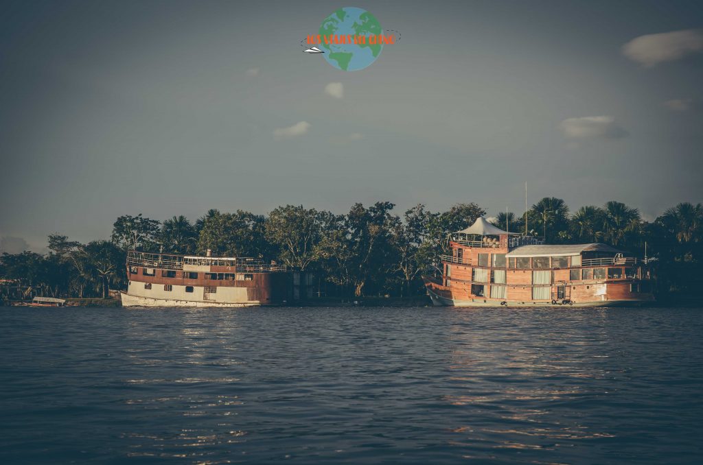 Sí se puede ir en barco a Iquitos