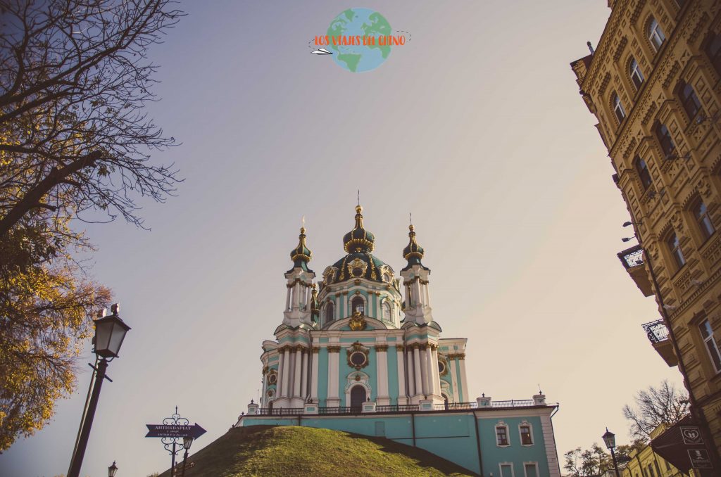 Visitar iglesia de San Andrés en la capital ucraniana